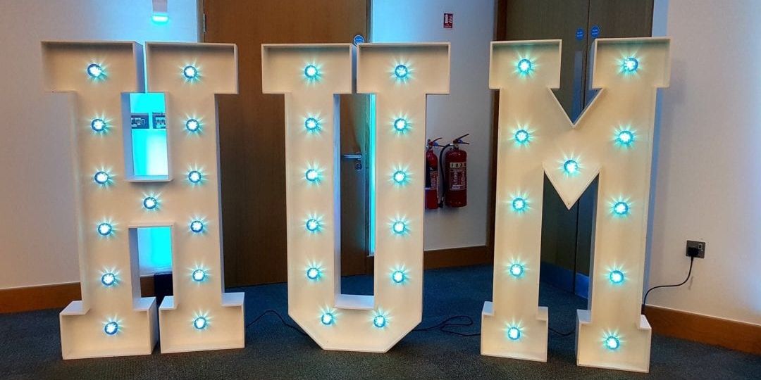 HUM-Signs-1080x675